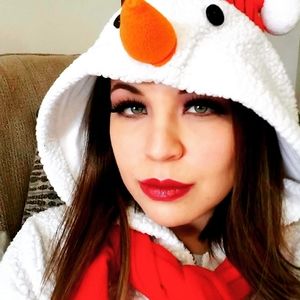 Meet your Posher, Courtney